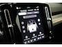 Volvo EX40 Twin 300KW AWD Plus Black Edition | 360° Camera | Lounge-pakket[Connect Microtech/Nubuck (textiel) Charcoal/Charcoal, Panoramadak] | Warmtepomp naar Actieradius-optimalisatie