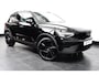 Volvo EX40 Twin 300KW AWD Plus Black Edition | 360° Camera | Lounge-pakket[Connect Microtech/Nubuck (textiel) Charcoal/Charcoal, Panoramadak] | Warmtepomp naar Actieradius-optimalisatie