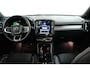 Volvo EX40 Twin 300KW AWD Plus Black Edition | 360° Camera | Lounge-pakket[Connect Microtech/Nubuck (textiel) Charcoal/Charcoal, Panoramadak] | Warmtepomp naar Actieradius-optimalisatie