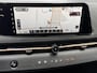 Nissan Ariya Evolve 91 kWh Dealer onderhouden / Accu SoH 99 % / Panorama schuifdak / HUD / Navigatie / Apple Carplay Android / Elektrische stoelen & klep / BOSE / Stoelventilatie / Stoel-, stuur- en achterbankverwarming / 20" LM wielen /