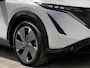 Nissan Ariya Evolve 91 kWh Dealer onderhouden / Accu SoH 99 % / Panorama schuifdak / HUD / Navigatie / Apple Carplay Android / Elektrische stoelen & klep / BOSE / Stoelventilatie / Stoel-, stuur- en achterbankverwarming / 20" LM wielen /