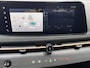 Nissan Ariya Evolve 91 kWh Dealer onderhouden / Accu SoH 99 % / Panorama schuifdak / HUD / Navigatie / Apple Carplay Android / Elektrische stoelen & klep / BOSE / Stoelventilatie / Stoel-, stuur- en achterbankverwarming / 20" LM wielen /