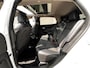 Nissan Ariya Evolve 91 kWh Dealer onderhouden / Accu SoH 99 % / Panorama schuifdak / HUD / Navigatie / Apple Carplay Android / Elektrische stoelen & klep / BOSE / Stoelventilatie / Stoel-, stuur- en achterbankverwarming / 20" LM wielen /