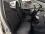 Peugeot 107 1.0 ACTIVE / Trekhaak / Airco / 5-deurs / Nette auto / Documentatie aanwezig.