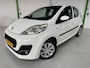 Peugeot 107 1.0 ACTIVE / Trekhaak / Airco / 5-deurs / Nette auto / Documentatie aanwezig.