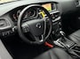 Volvo V40 Cross Country T3 Polar+ Luxury | Harman Kardon Premium Sound | Panoramadak | Parkeersensoren en Parkeercamera achter | Lederen bekleding | Standkachel | Volvo Guard alarm | Climate control | Cruise control |