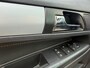 Opel Zafira 2.2 Executive 7 pers. met trekhaak en navigatie en cruise controle en airco