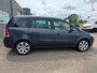 Opel Zafira 2.2 Executive 7 pers. met trekhaak en navigatie en cruise controle en airco