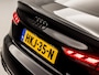 Audi A5 Sportback 40 TFSI quattro S-Line Sport 204Pk Automaat (SCHUIFDAK, 2X S-LINE, BLACK PACK, APPLE CARPLAY, LEDER/ALCANTARA, ELEK SPORTSTOELEN, CAMERA, SFEERVERLICHTING, ADAPTIVE CRUISE, STOELVERWARMING, MASSAGE, NIEUWSTAAT)