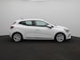 Renault Clio E-Tech Hybrid 140 Intens | Automaat | Climate Control | Apple Carplay/Android Auto | Cruise Control | lederen/stof bekleding | LED koplampen | lichtmetalen velgen 16" |