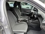 Peugeot 2008 1.2 Turbo 100 PK Active | Lage KM Stand: 24900 | Trekhaak 1250 KG | Navigatie | DAB Radio | Climate Control | Cruise control | Airco | LED Verlichting | Elektrisch Pakket | Parkeersensoren | Apple Carplay | Hoge Zitpositie |