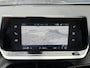 Peugeot 2008 1.2 Turbo 100 PK Active | Lage KM Stand: 24900 | Trekhaak 1250 KG | Navigatie | DAB Radio | Climate Control | Cruise control | Airco | LED Verlichting | Elektrisch Pakket | Parkeersensoren | Apple Carplay | Hoge Zitpositie |