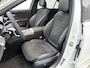 Mercedes-Benz C-klasse 300 e Business Solution AMG | Premium Plus | Nightpakket | Middenconsole metaalstructuur | Trekhaak | 360° camera | 19" multispaaks lichtmetalen AMG-velgen | Burmester® 3D surround sound system | Panoramaschuifdak | GUARD 360° Plus |