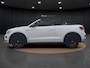 Volkswagen T-Roc Cabrio 1.5 TSI R-Line | Trekhaak | Camera | Navigatie | Stoelverwarming | Park Assist |