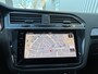Volkswagen Tiguan 1.5 TSI Highline Business R | Panorama Dak | Stoelverwarming