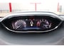 Peugeot 5008 1.2 PureTech Allure Pack O.a: Keyless, PDC, Camera, Navi, Clima, Carplay, Cruise, Etc. All-in prijs!