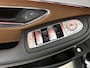 Mercedes-Benz GLC Coupe 300e AMG Nightpakket | Schuif-Kanteldak | Trekhaak | Zadelbruin Interieur | Sfeerverlichting | Stoelverwarming | CarPlay | LED | Inclusief 24 maanden Mercedes-Benz Certified garantie voor Europa.