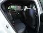 Peugeot e-2008 EV GT 50 kWh | Lage km.stand | Achteruitrijcamera | Stoelverwarming | Full led verlichting | Digitale cockpit | 18 inch lichtmetalen velgen | Extra getint glas