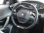 Peugeot e-2008 EV GT 50 kWh | Lage km.stand | Achteruitrijcamera | Stoelverwarming | Full led verlichting | Digitale cockpit | 18 inch lichtmetalen velgen | Extra getint glas