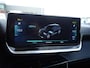Peugeot e-2008 EV GT 50 kWh | Lage km.stand | Achteruitrijcamera | Stoelverwarming | Full led verlichting | Digitale cockpit | 18 inch lichtmetalen velgen | Extra getint glas