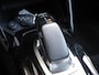 Peugeot e-2008 EV GT 50 kWh | Lage km.stand | Achteruitrijcamera | Stoelverwarming | Full led verlichting | Digitale cockpit | 18 inch lichtmetalen velgen | Extra getint glas