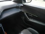 Peugeot e-2008 EV GT 50 kWh | Lage km.stand | Achteruitrijcamera | Stoelverwarming | Full led verlichting | Digitale cockpit | 18 inch lichtmetalen velgen | Extra getint glas