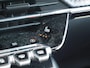 Peugeot e-2008 EV GT 50 kWh | Lage km.stand | Achteruitrijcamera | Stoelverwarming | Full led verlichting | Digitale cockpit | 18 inch lichtmetalen velgen | Extra getint glas