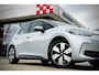 Volkswagen ID.3 Pure Oranje Edition 52 kWh | TREKHAAK | STOEL-STUURVERWARMING