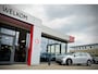 Volkswagen ID.3 Pure Oranje Edition 52 kWh | TREKHAAK | STOEL-STUURVERWARMING