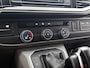 Volkswagen Transporter 2.0 TDI L2H1 Dubbele Cabine Highline Automaat Navigatie Carplay Parkeersensoren Trekhaak Adaptive Cruise control 6-zits