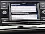 Volkswagen Transporter 2.0 TDI L2H1 Dubbele Cabine Highline Automaat Navigatie Carplay Parkeersensoren Trekhaak Adaptive Cruise control 6-zits