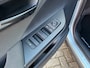 Toyota C-HR / C-HR+ 2.0 High Power PHEV 223pk CVT Dynamic/ Silver met zwart dak/ Apple Carplay/ Keyless entry/ Stuur + stoel verwarming/ Elektrische achterklep/ Camera
