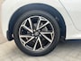 Toyota Yaris 1.5 Hybrid Dynamic CARPLAY / 4-SEIZ. BANDEN / RESERVE WIEL / STOELVERW. / CRUISE / ACHTERUITRIJCAMERA / LMV