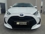Toyota Yaris 1.5 Hybrid Dynamic CARPLAY / 4-SEIZ. BANDEN / RESERVE WIEL / STOELVERW. / CRUISE / ACHTERUITRIJCAMERA / LMV