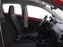 Volkswagen Up! 1.0 | Lane assist | Airco | DAB radio | 5-deurs | Bluetooth |
