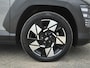 Hyundai Kona 1.6 GDI HEV Comfort Smart / Dealer onderhouden / Fabrieksgarantie tot 06-2029 / Trekgewicht 1300 kg / Stuur- & Stoelverwarming / Achteruitrijcamera / Elektrische achterklep / Adaptief cruise control / Keyless Entry/Start / Apple Carplay Android Auto / Climate control /