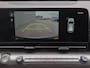 Hyundai Kona 1.6 GDI HEV Comfort Smart / Dealer onderhouden / Fabrieksgarantie tot 06-2029 / Trekgewicht 1300 kg / Stuur- & Stoelverwarming / Achteruitrijcamera / Elektrische achterklep / Adaptief cruise control / Keyless Entry/Start / Apple Carplay Android Auto / Climate control /