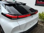 Toyota C-HR / C-HR+ 2.0 High Power PHEV 223pk CVT Dynamic/ Parelmoer wit met zwart dak/ Apple Carplay/ Keyless entry/ Stuur + stoel verwarming/ Camera/ Adaptieve cruise