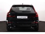 Volvo XC60 T6 Recharge AWD Plus Black Edition - IntelliSafe Assist & Surround - Harman/Kardon audio - Parkeercamera achter - Verwarmde voorstoelen, stuur & achterbank - Parkeersensoren voor & achter - Elektr. bedienb. voorstoelen met geheugen - Draadloze tel. lader - Extra getint glas - Inklapbare trekhaak - 21' LMV