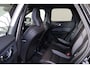 Volvo XC60 T6 Recharge AWD Plus Black Edition - IntelliSafe Assist & Surround - Harman/Kardon audio - Parkeercamera achter - Verwarmde voorstoelen, stuur & achterbank - Parkeersensoren voor & achter - Elektr. bedienb. voorstoelen met geheugen - Draadloze tel. lader - Extra getint glas - Inklapbare trekhaak - 21' LMV