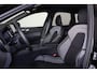 Volvo XC60 T6 Recharge AWD Plus Black Edition - IntelliSafe Assist & Surround - Harman/Kardon audio - Parkeercamera achter - Verwarmde voorstoelen, stuur & achterbank - Parkeersensoren voor & achter - Elektr. bedienb. voorstoelen met geheugen - Draadloze tel. lader - Extra getint glas - Inklapbare trekhaak - 21' LMV
