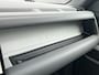 Land Rover Defender 110 2.0 P400e 110 X-Dynamic HSE | Elek. Trekhaak | Meridian Audio | Panoramadak | Stoel Koeling & Verwarming |