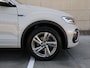 Volkswagen T-Roc 1.5 TSI R-Line 150 pk DSG | Panoramadak | Trekhaak | Navigatie | Climate control | LED plus | 17" Valencia