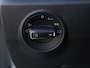 Volkswagen T-Roc 1.5 TSI R-Line 150 pk DSG | Panoramadak | Trekhaak | Navigatie | Climate control | LED plus | 17" Valencia