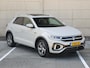 Volkswagen T-Roc 1.5 TSI R-Line 150 pk DSG | Panoramadak | Trekhaak | Navigatie | Climate control | LED plus | 17" Valencia
