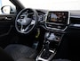Volkswagen T-Roc 1.5 TSI R-Line 150 pk DSG | Panoramadak | Trekhaak | Navigatie | Climate control | LED plus | 17" Valencia