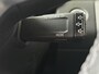 Renault Clio 1.0 TCe Intens | Navigatie | Achteruitrijcamera | Cruise Control | Lichtmetalen Velgen 17" | Stoelverwarming |