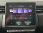 Renault Clio 1.0 TCe Intens | Navigatie | Achteruitrijcamera | Cruise Control | Lichtmetalen Velgen 17" | Stoelverwarming |