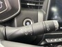 Renault Clio 1.0 TCe Intens | Navigatie | Achteruitrijcamera | Cruise Control | Lichtmetalen Velgen 17" | Stoelverwarming |