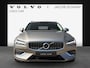 Volvo V60 2.0 B3 Inscription / Panorama-dak / Cruise control Adaptief / Achteruitrijcamera /
